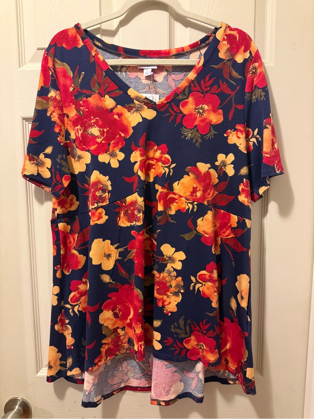 LuLaRoe Jana Top size Large